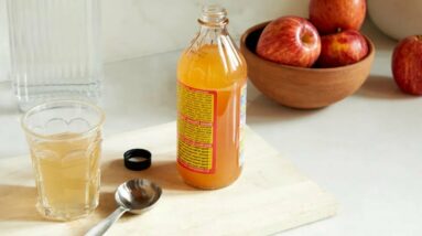 9 Health Benefits Of Apple Cider Vinegar For Women, Ginger, Honey, And Turmeric Drink |